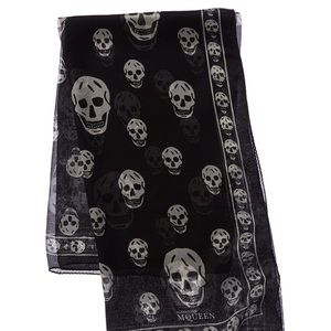 Alexander McQueen classic skull silk scarf
